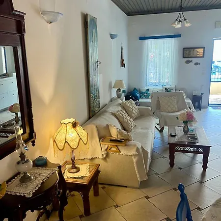 Villa Joannas Seaside House *
